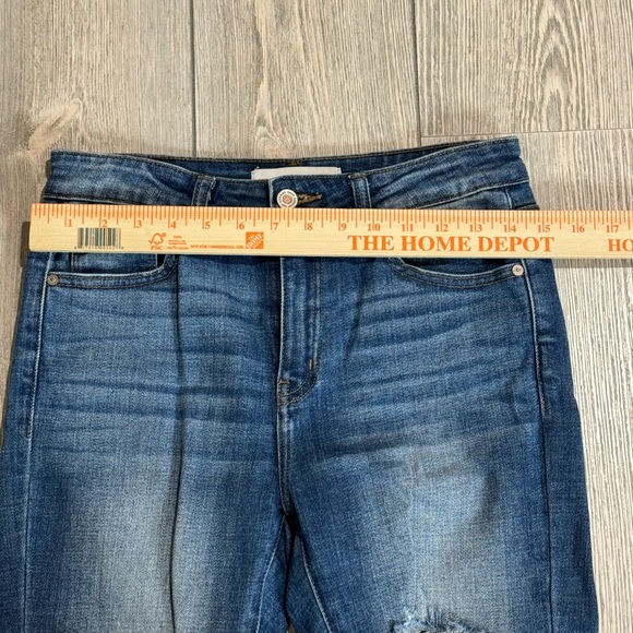 KanCan size 7/27, cuffed, ankle, skinny, distressed, high-rise denim - Picture 5 of 9